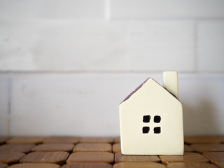 Small House model and gift box
