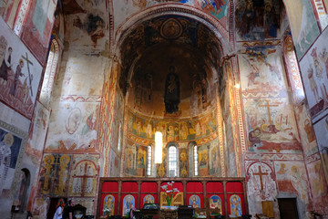 Fototapeta na wymiar Gruzja, Kutaisi - Monastyr Gelati, wnętrze kościoła