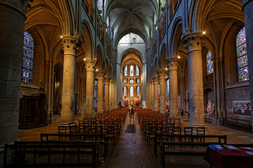Fototapeta premium Dans l'église Notre Dame de Dijon