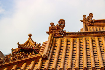 Fototapeta na wymiar Chinese Religious Temple Roof