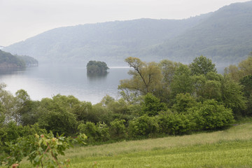 liebesinsel in der bringh&auml;user bucht im edersee