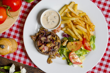 Jedzenie w restauracji