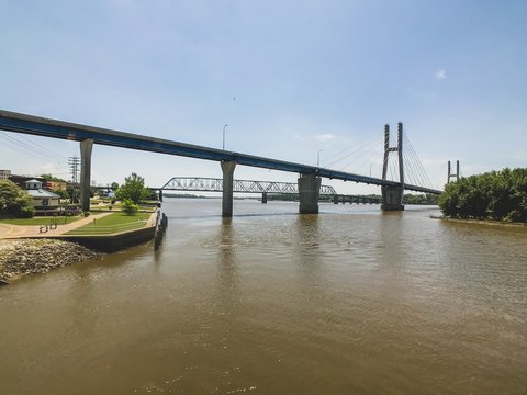 Quincy Bayview Suspension Bridge over Mississippi River