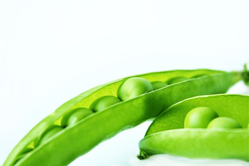 Green peas or peas (Latin Písum) cerebral. Ingredient for cooking, raw food and feed. Close-up.