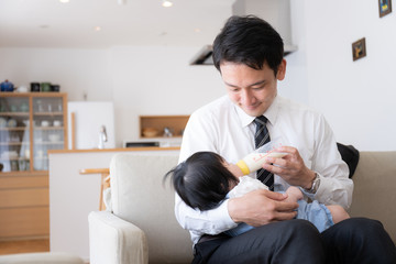 育児イメージ　イクメン