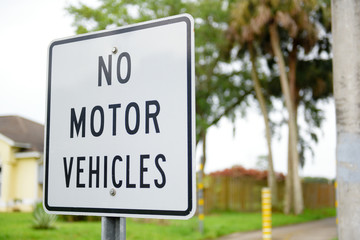 No motor vehicle sign