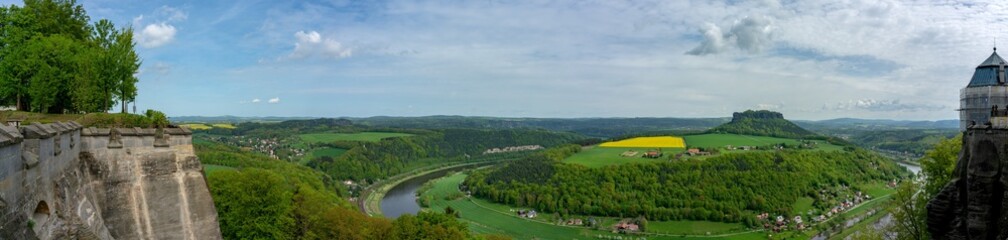 Fototapeta na wymiar Panorama am Lilienstein