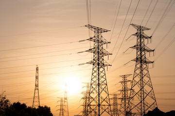 The afterglow of the transmission tower