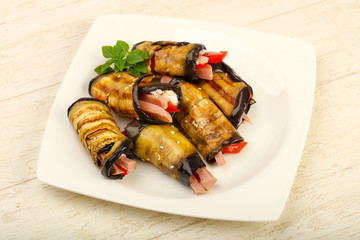 Stuffed eggplant with ham