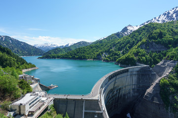 黒部ダムと黒部湖