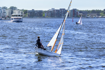 Naklejka premium Segelwetter am Stadthafen von Rostock
