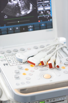 Medical equipment, ultrasonic scanner