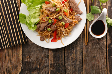 fried noodles with beef and vegetable