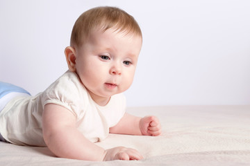 Fototapeta premium baby lying on his stomach
