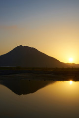 三上山からの朝日