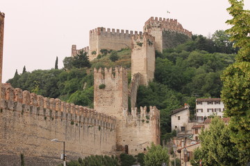 CASTELO DE SOAVE A VERONA ITALIA ARMA ANTIGA DE CISON DI VALMARINO