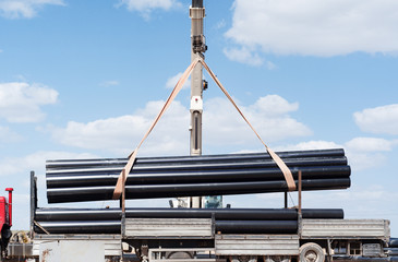 loading of pipes © AlexKZ
