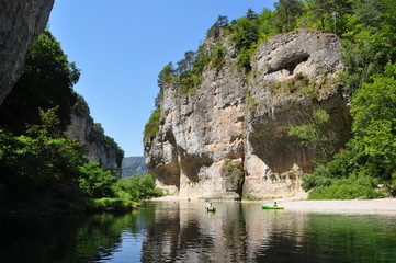 Fototapeta na wymiar Balade sur la riviere