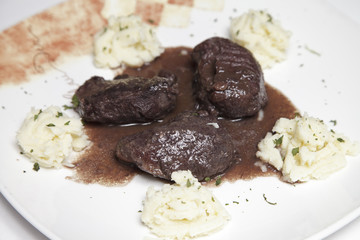 carrilleras con pure de patatas