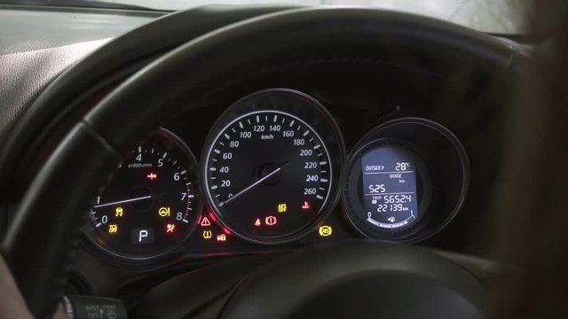 car dashboard lights show before start engine