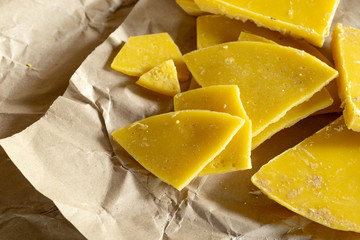 yellow natural beeswax for natural beauty and D.I.Y. preoject. - obrazy, fototapety, plakaty