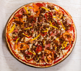 Pizza with minced meat