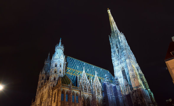 รูปภาพStephansdom – เลือกดูภาพถ่ายสต็อก เวกเตอร์ และวิดีโอ5,423 | Adobe