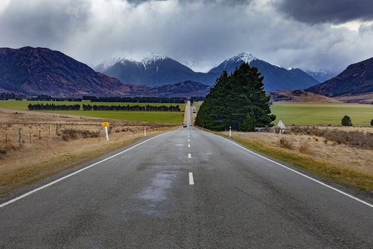 beautiful scenic straight way of route 73 from east to west coast of south island new zealand