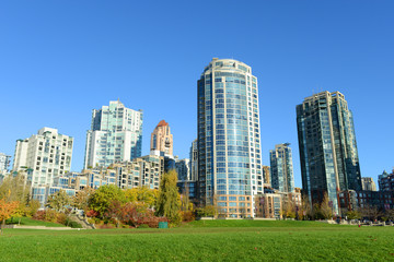 Fototapeta premium Vancouver City skyline and high rise apartment at the north bank of False Creek, Vancouver, British Columbia, Canada
