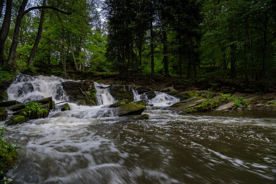 Riesen Wasserfall in der Selke im Harz 