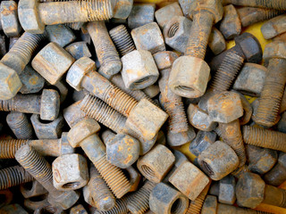 Old screws screw up rust.