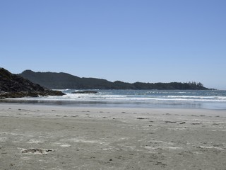Fototapeta na wymiar scenic seascape viewed from Chesterman beach in Tofino, Vancouver Island British Columbia Canada