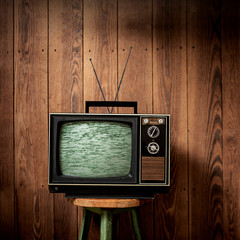 Fernseher im Quadrat