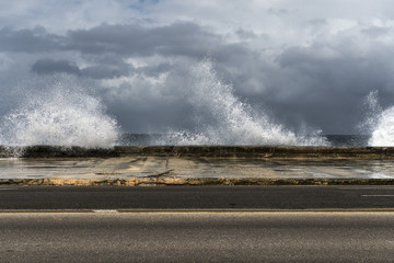 Stormy day at the Malecon, La Havana