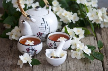 Organic jasmine tea with fresh jasmine flowers