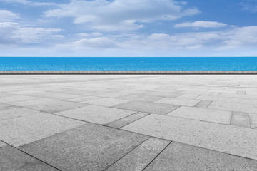 The ground and sea of the square © zhouyilu