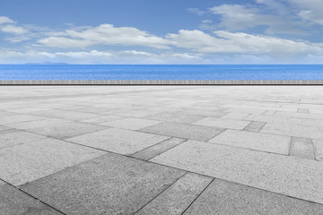 The ground and sea of the square © zhouyilu