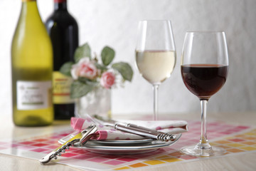 ワインとカトラリー  Wine and cutlery