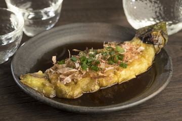 焼き茄子と日本酒