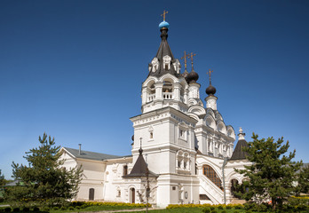Fototapeta na wymiar Cathedral and bell tower of the Annunciation Monastery. Murom, Russia