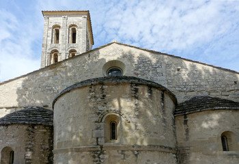 Fototapeta na wymiar Chapelle d'Aubunes Vaucluse