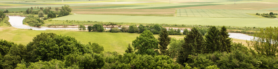 Panorama mit Blick auf die Donau