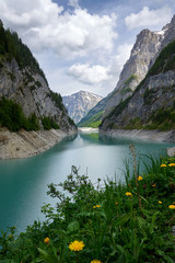 Gigerwaldsee, t&uuml;rkisgr&uuml;ner Stausee, St. Martin, Calfeisental, Himmel, Wolken