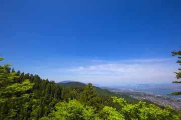 Fototapeta na wymiar 比叡山と琵琶湖
