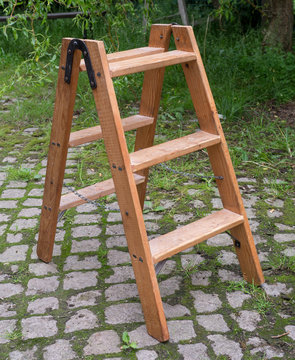 sch&ouml;ne alte leiter f&uuml;r den garten