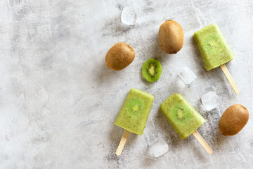 Popsicles from kiwi