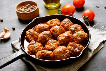 Meatballs with tomato sauce
