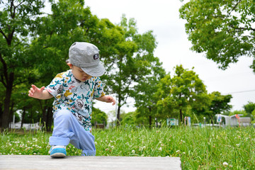 慎重に踏み出す