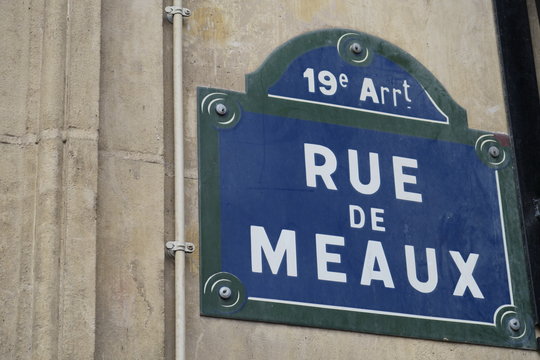 Rue de Meaux, plaque de nom de rue