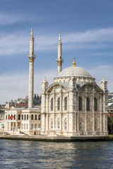 Fototapeta na wymiar Buyuk Mecidiye Mosque in Istanbul, Turkey